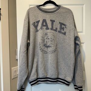 Yale Vintage Sweater Crewneck - Size Large
